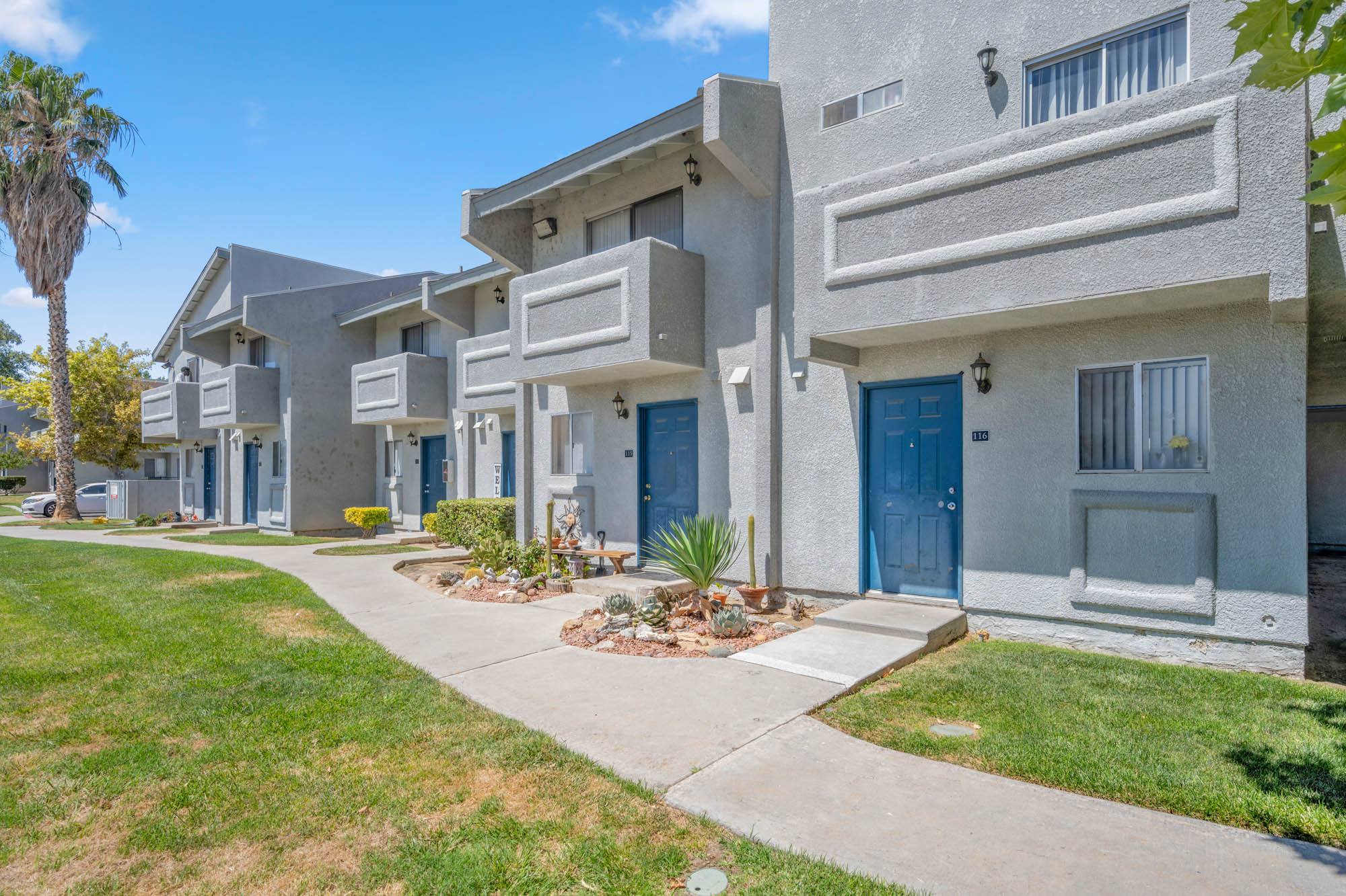 Photos and Video of Woodlands West Townhomes in Lancaster, CA